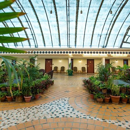 The Grand Regency Hotel ราชโกฎิ ภายนอก รูปภาพ